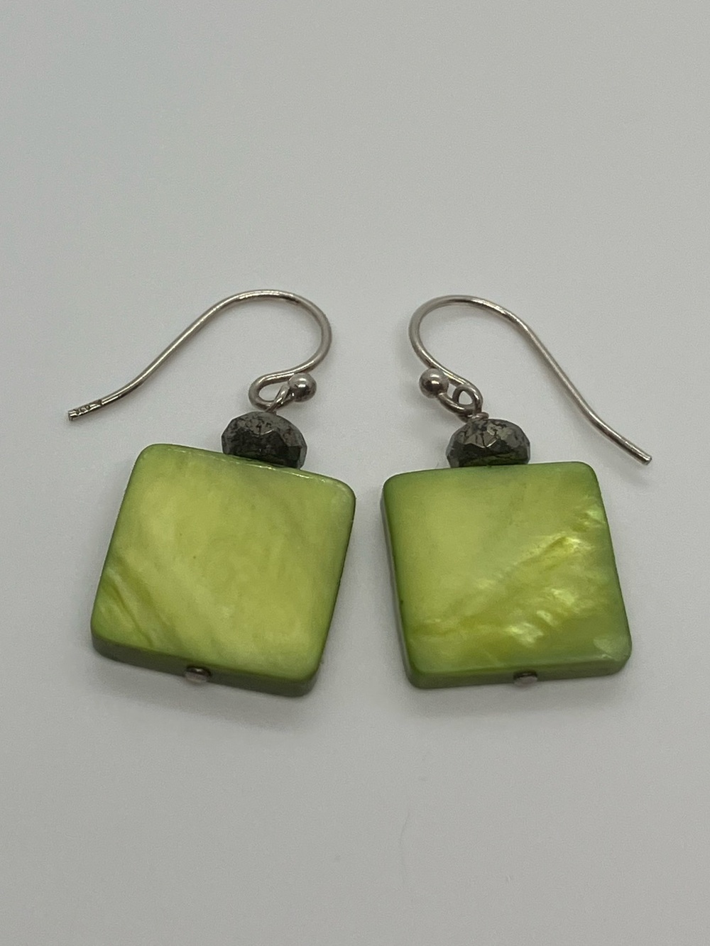 Silpada 925 MOP Lime Mother of Pearl Square Geometric Earrings #W1134